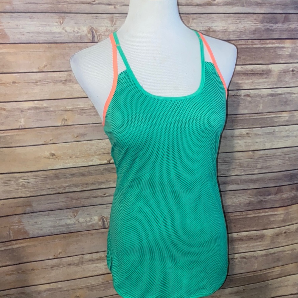 🎈Sale🎈New Balance Patterned Tank Top Size Small